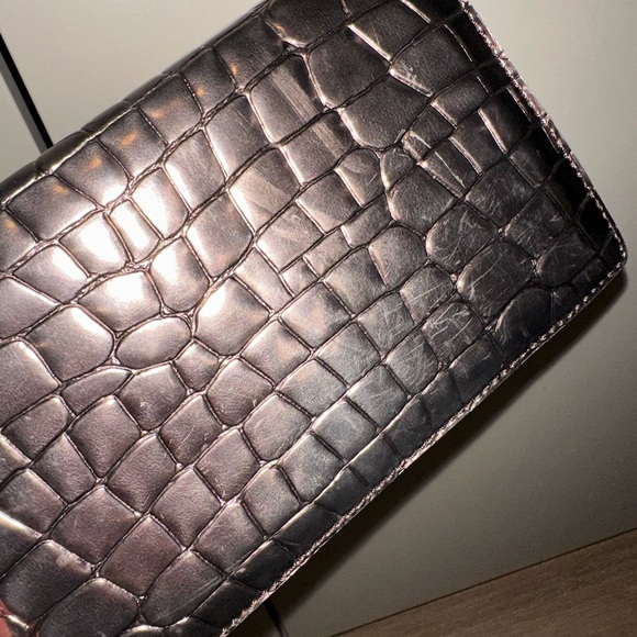 Stella McCartney Metallic Croc Embossed Faux Leather Crossbody Bag on Chain - Picture 2 of 9